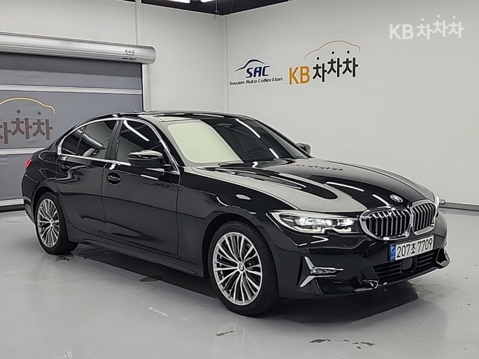BMW 3 Series (G20)320i Luxury - 4