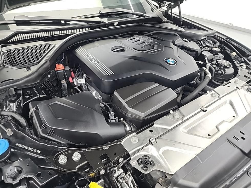 BMW 3 Series (G20)320i Luxury - 5