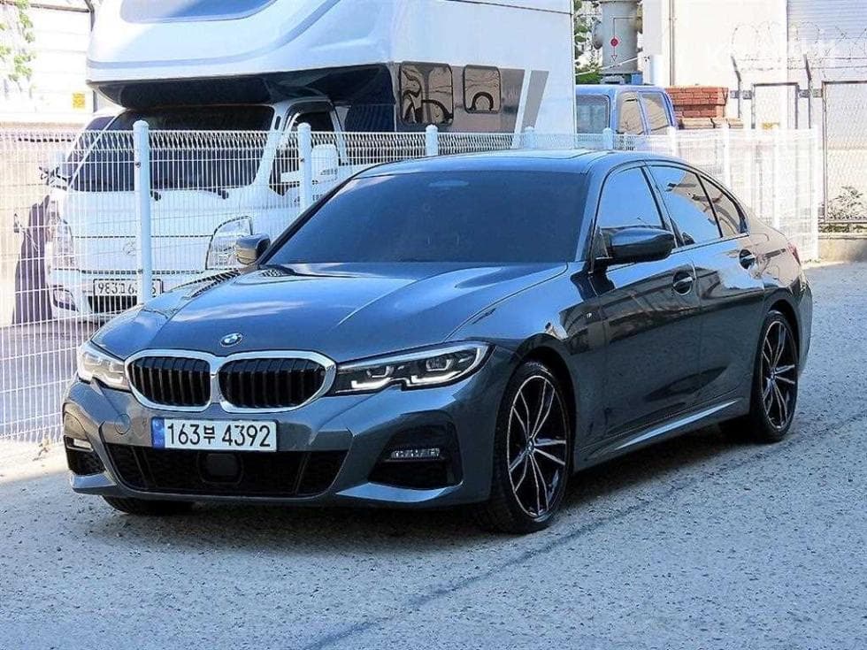 BMW 3 Series (G20)320i M Sport - 2