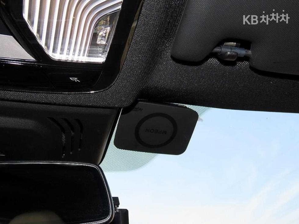 BMW 3 Series (G20)320i M Sport - 16