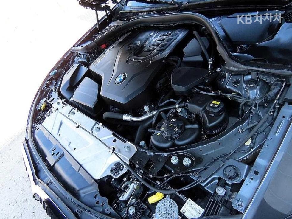 BMW 3 Series (G20)320i M Sport - 19