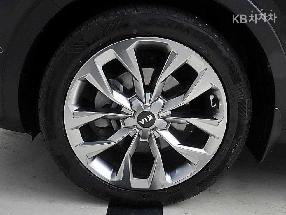 Киа Sorento 4-то поколение2.2 Дизел 2WD Signature - 19