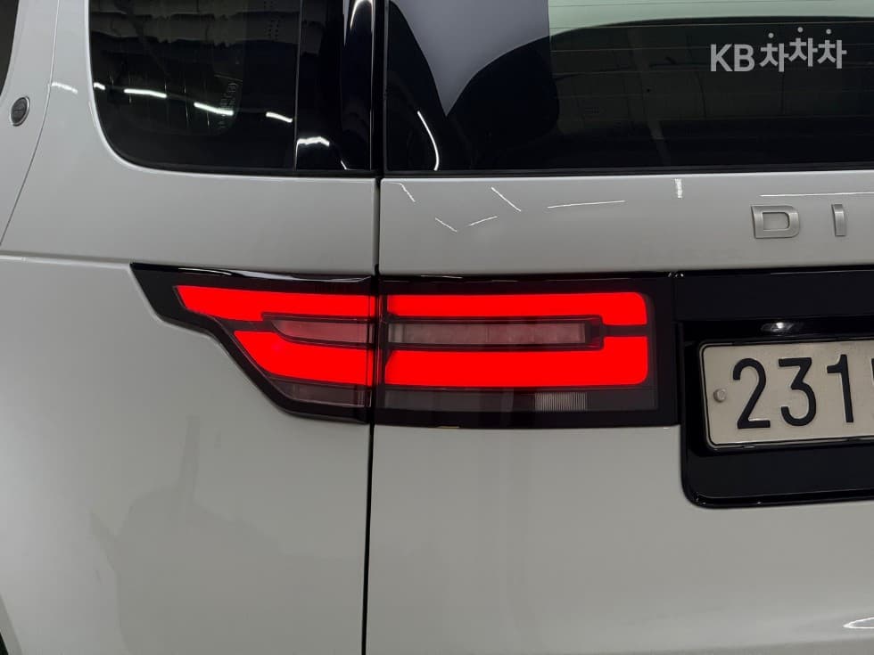Land Rover 디스커버리53.0 TD6 HSE Luxury - 6