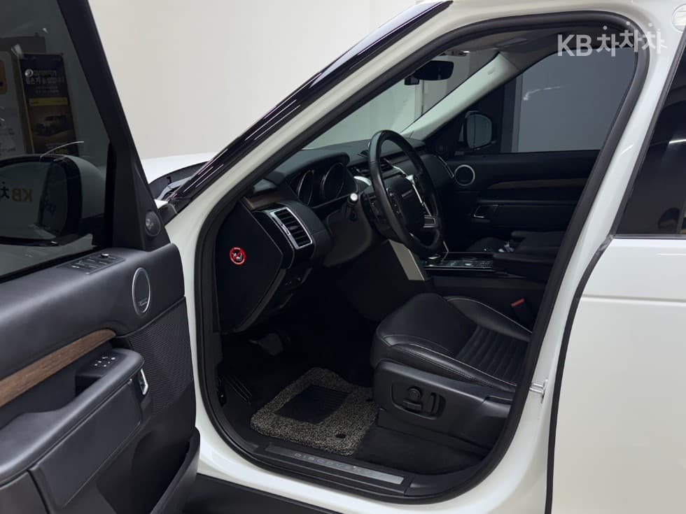 Land Rover 디스커버리53.0 TD6 HSE Luxury - 7