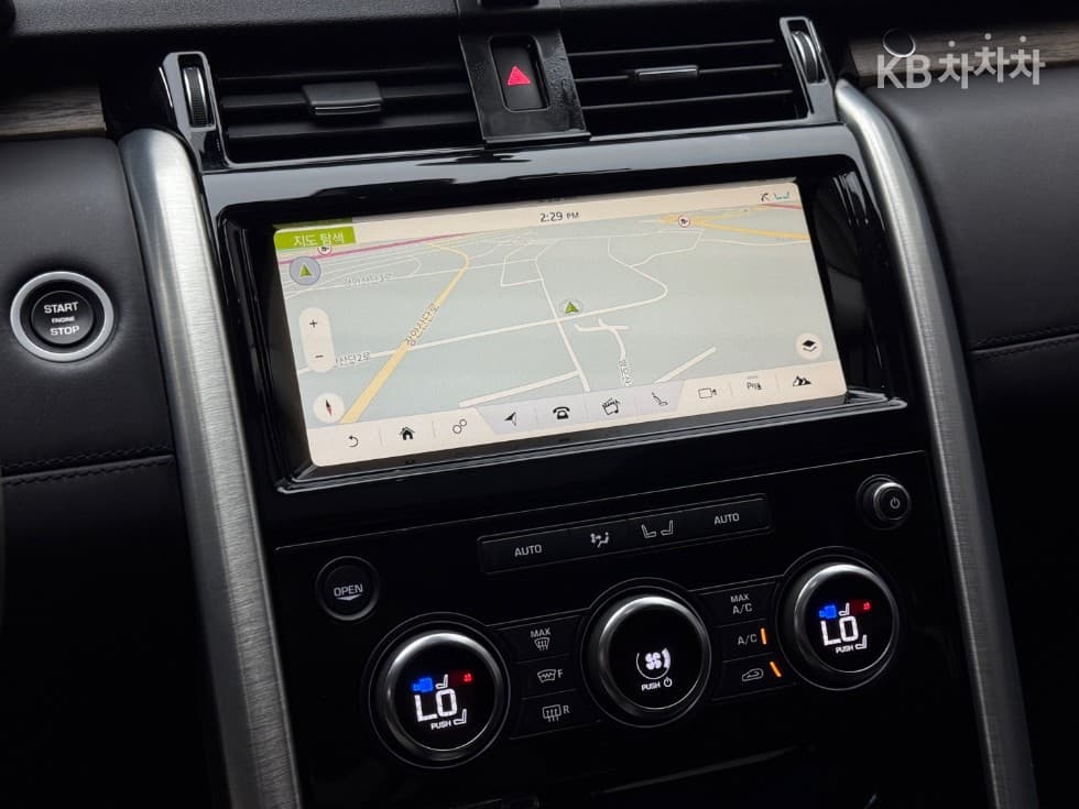 Land Rover 디스커버리53.0 TD6 HSE Luxury - 14