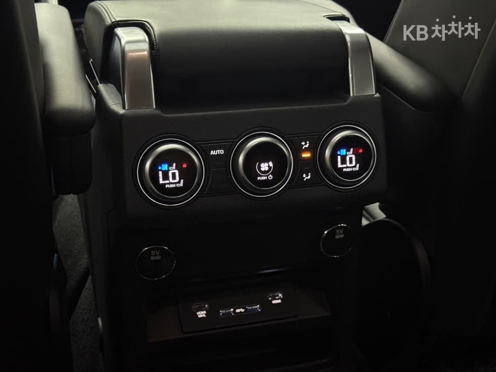 Land Rover 디스커버리53.0 TD6 HSE Luxury - 18