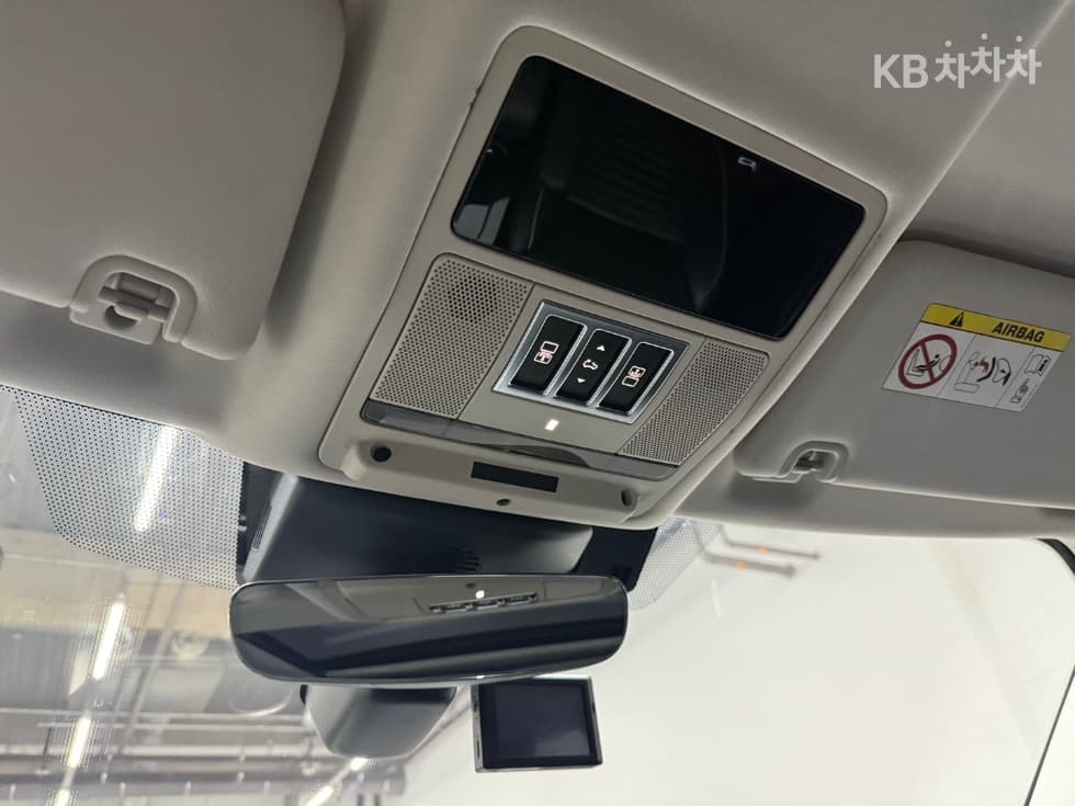Land Rover 디스커버리53.0 TD6 HSE Luxury - 19