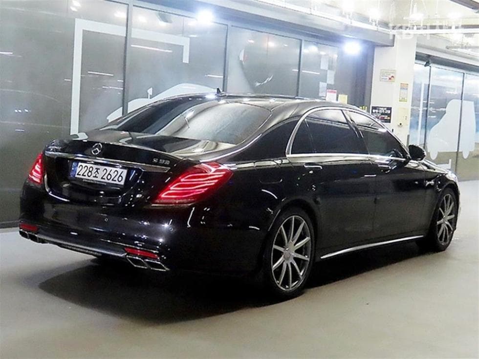 Mercedes-Benz Нов S-КласНов S63 AMG 4MATIC Стандартен - 4