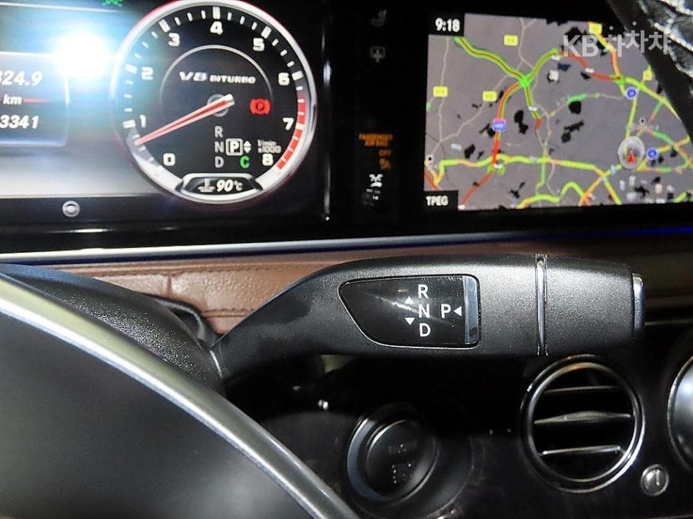 Mercedes-Benz Нов S-КласНов S63 AMG 4MATIC Стандартен - 12