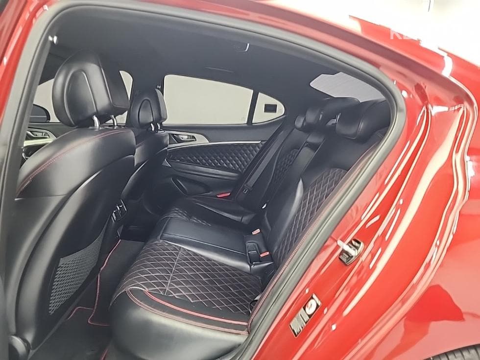 Genesis G70 SPORT3.3T SPORT AWD Prestige - 12