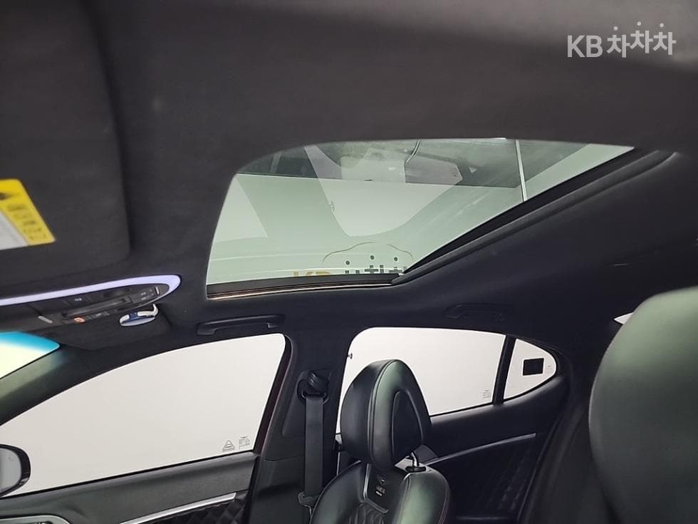 Genesis G70 SPORT3.3T SPORT AWD Prestige - 15