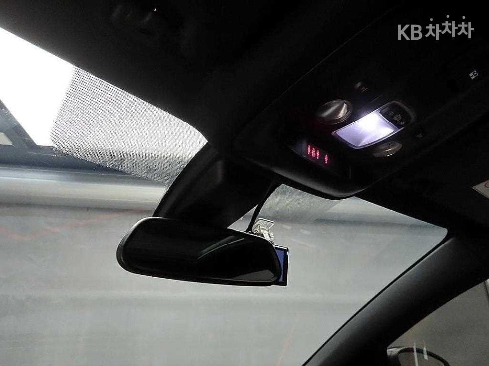 Peugeot 308 Второ поколение1.5 BlueHDi Allure - 15