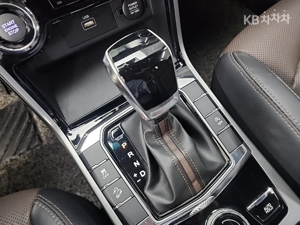 КейДжи Мобилити 뷰티플 코란도1.5 GDi Turbo 2WD C5 Plus - 8