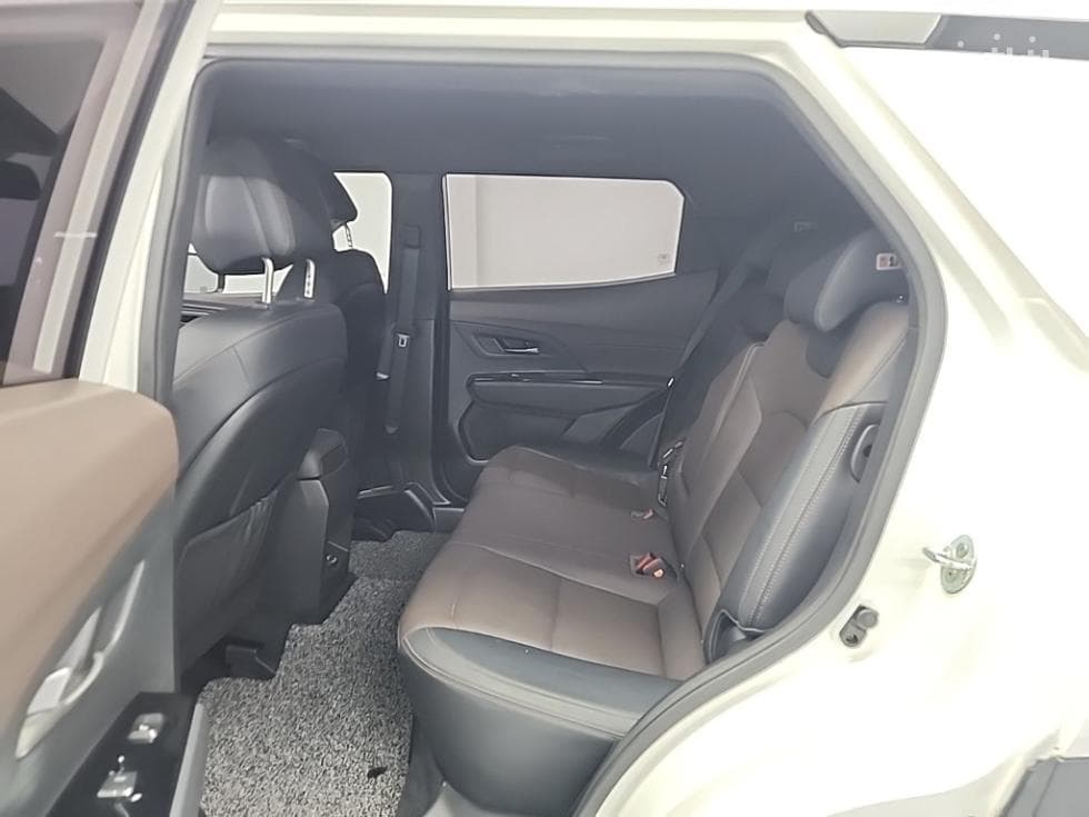 КейДжи Мобилити 뷰티플 코란도1.5 GDi Turbo 2WD C5 Plus - 12