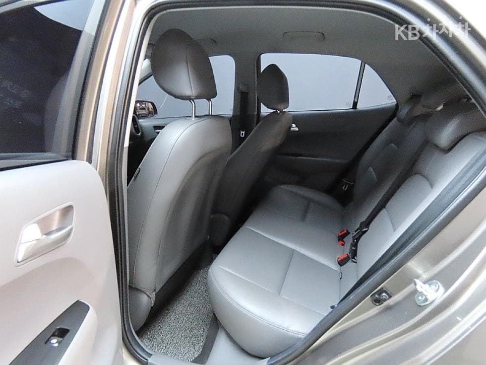 Kia Morning / Picanto 어반(JA)1.0 Gasoline Prestige - 11