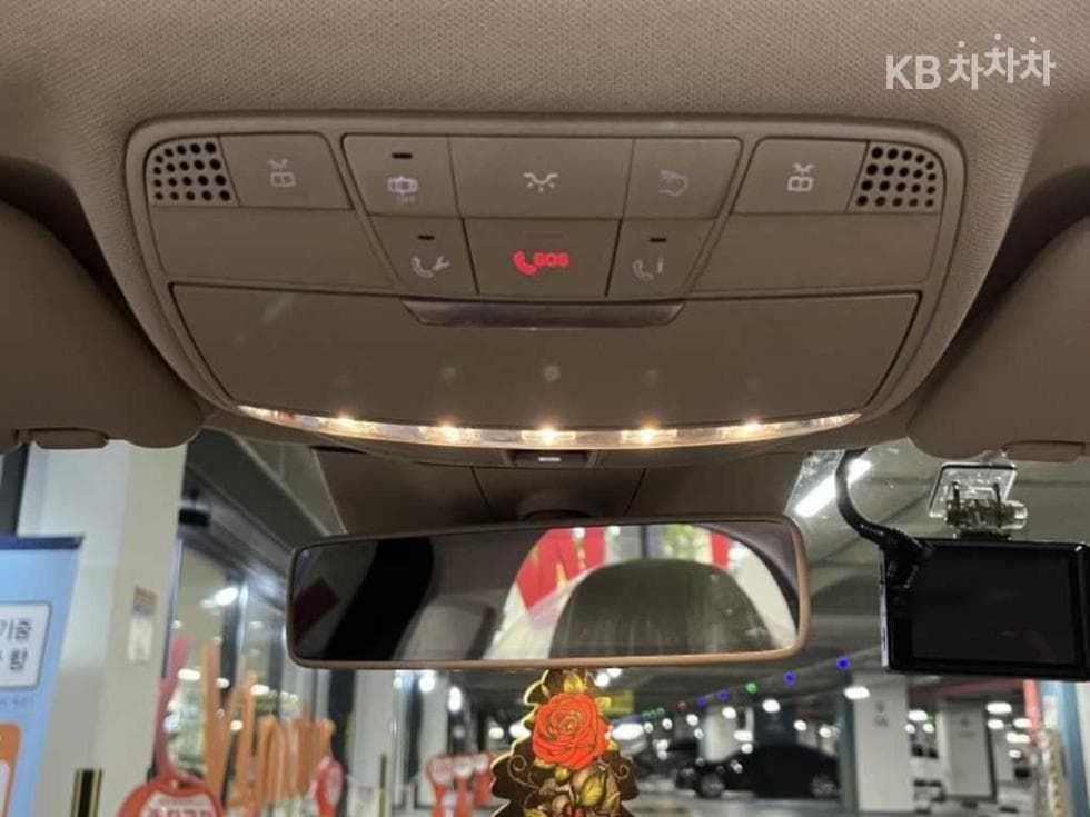 Mercedes-Benz E-Клас (W213)E300 4Matic Exclusive - 7