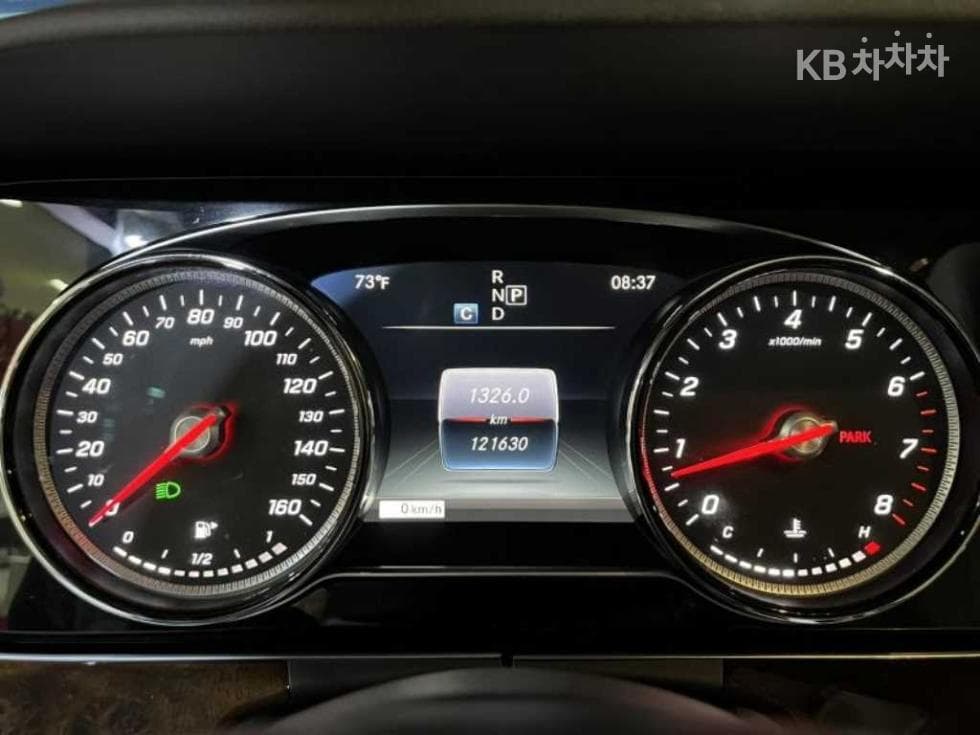 Mercedes-Benz E-Клас (W213)E300 4Matic Exclusive - 16