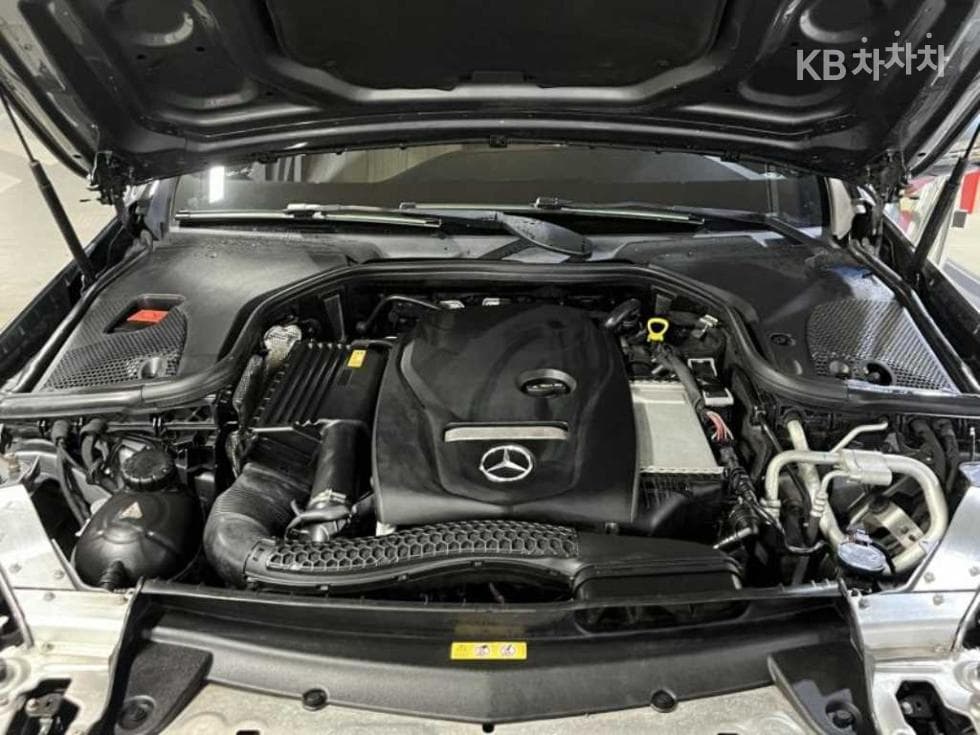 Mercedes-Benz E-Клас (W213)E300 4Matic Exclusive - 18