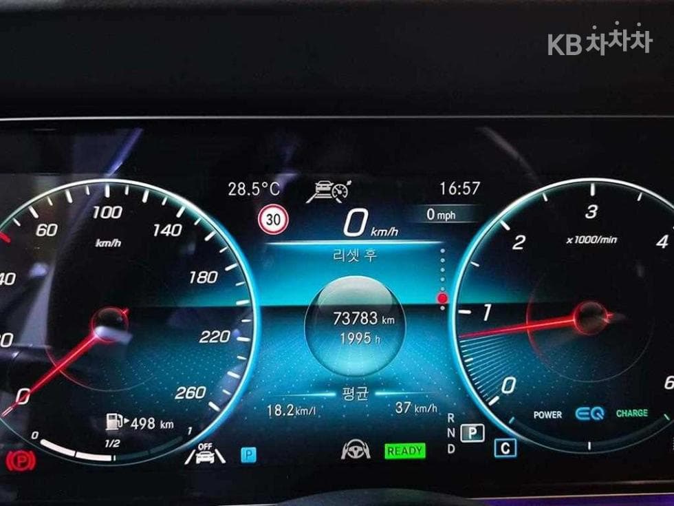 Mercedes-Benz E-Клас (W213)E220d 4MATIC AMG Line - 9