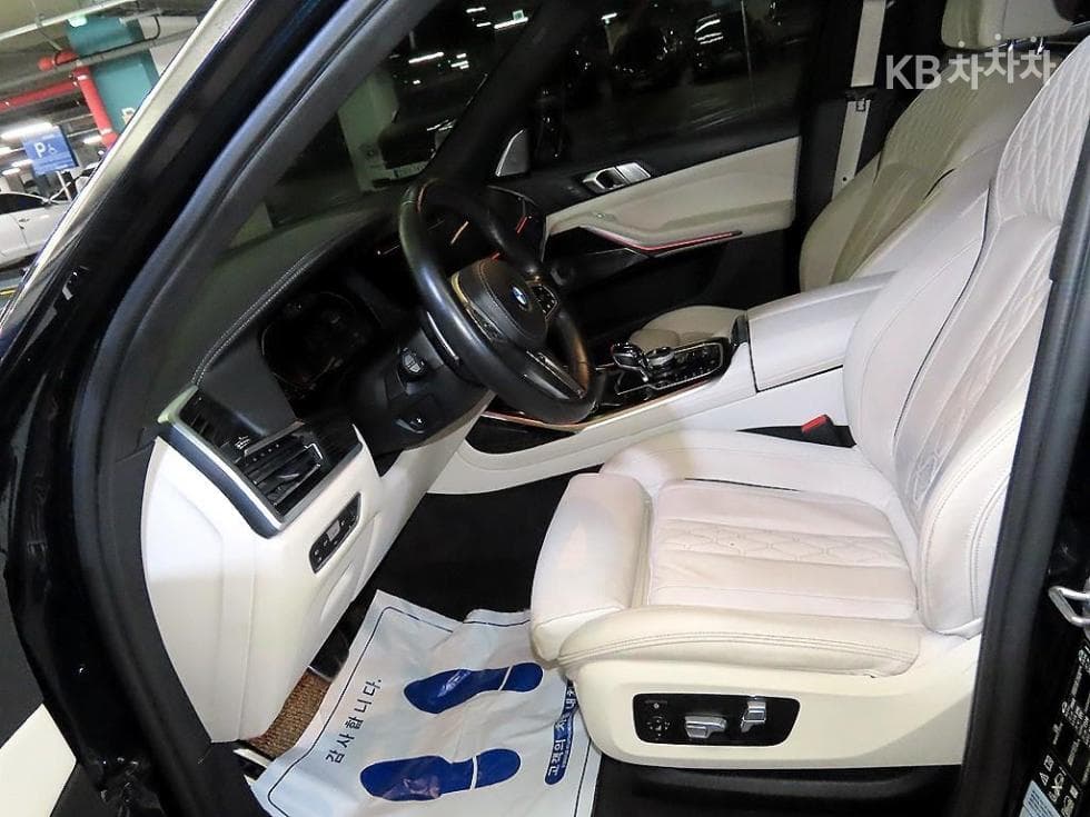 BMW X7(G07)xDrive 40i M Sport - 6
