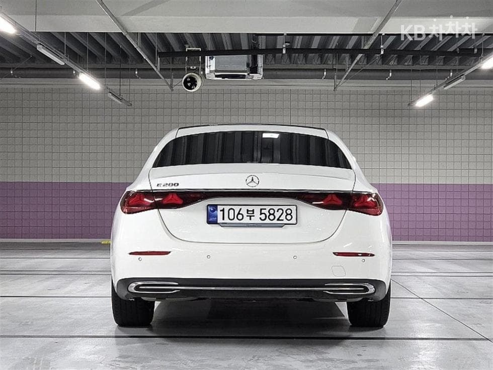 Mercedes-Benz E-클래스 (W214)E200 Avantgrade - 8