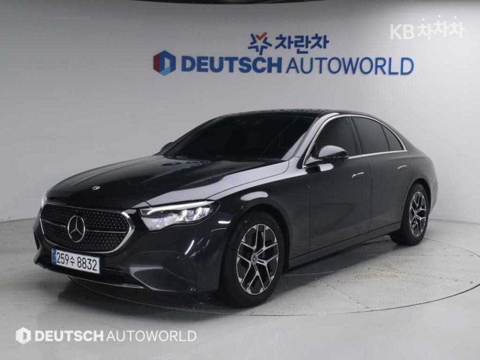 Mercedes-Benz E-클래스 (W214) E200 Avantgrade - Image 1