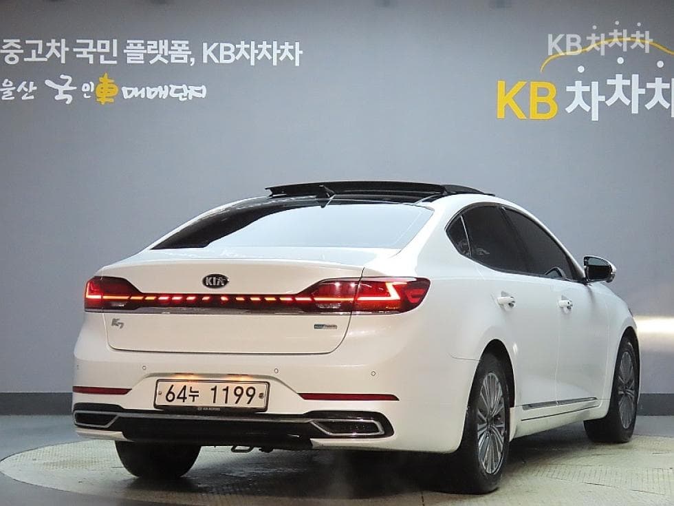 Киа K7 Premiere Хибрид2.4 HEV Signature - 2
