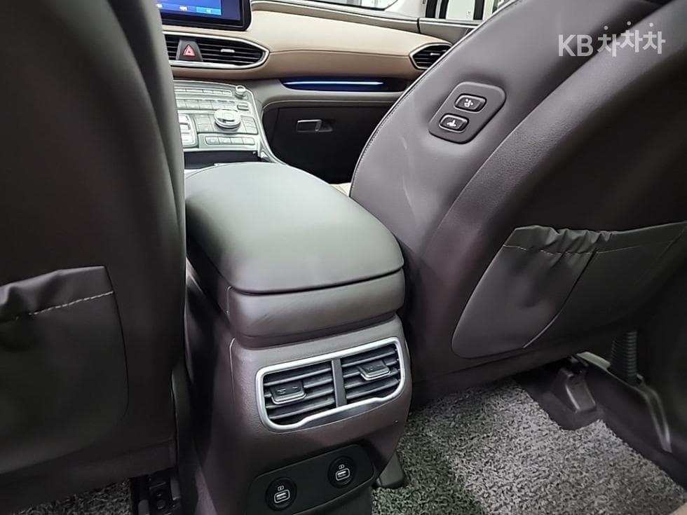 Hyundai The New (facelift) Santa Fe TMGasoline 2.5T 2WD Prestige - 13
