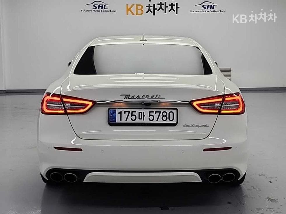 마세라티 콰트로Forte3.0 V6 그란루쏘 - 3