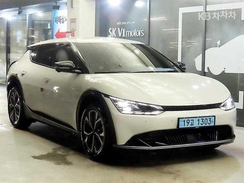 Киа EV6 롱 레Местен지 2WD 어스 - Image 1