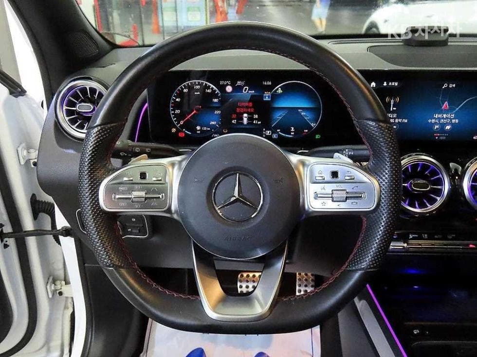 Mercedes-Benz GLB(X247)GLB 250 4Matic - 8