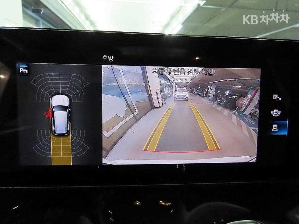 Mercedes-Benz GLB(X247)GLB 250 4Matic - 14