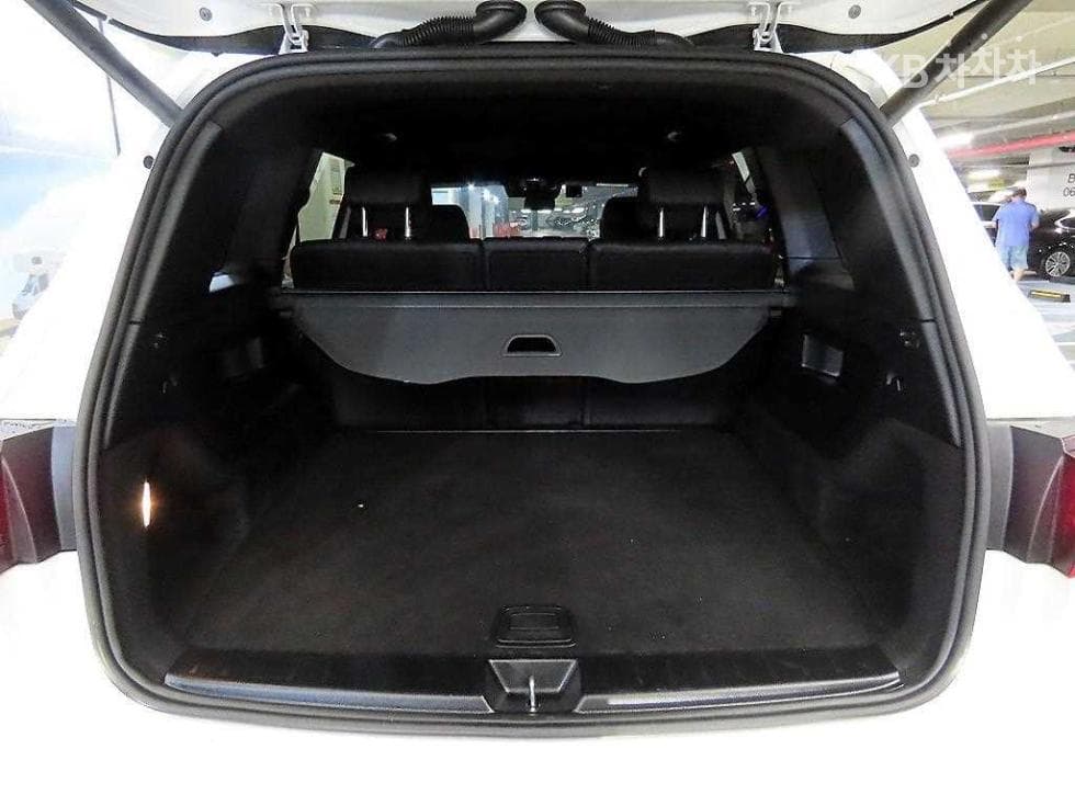 Mercedes-Benz GLB(X247)GLB 250 4Matic - 17