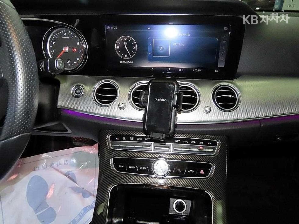 Mercedes-Benz E-Клас (W213)E200 Avantgarde - 11
