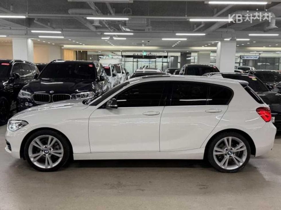 BMW Нов1시리즈118d 스포츠 Специал (специален признак/издание) - 7