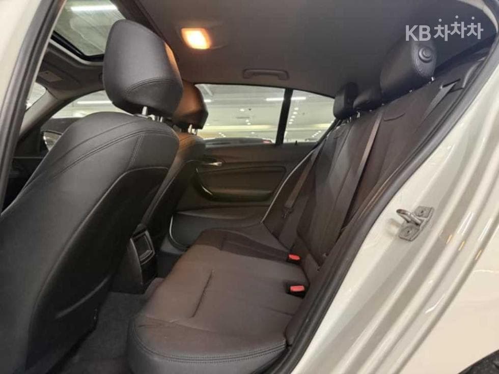 BMW Нов1시리즈118d 스포츠 Специал (специален признак/издание) - 11