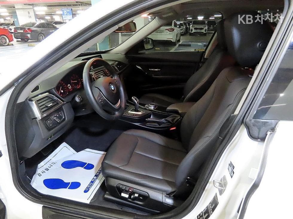 BMW Gran Turismo3 Серия GT 320d F34 xDrive Premium - 6