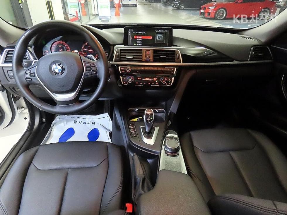 BMW Gran Turismo3 Серия GT 320d F34 xDrive Premium - 10