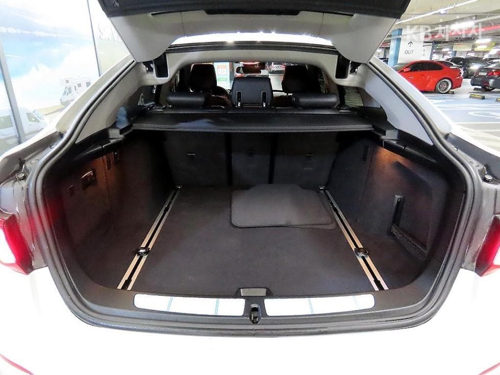 BMW Gran Turismo3 Серия GT 320d F34 xDrive Premium - 16