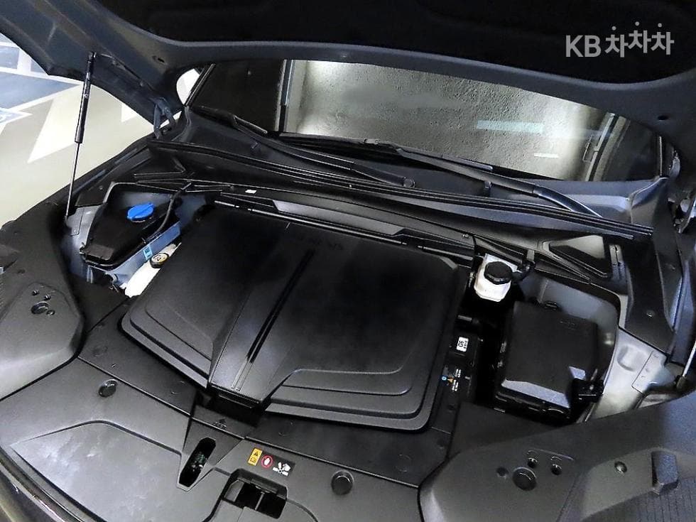 Дженезис GV60Стандартен AWD Стандартен - 19