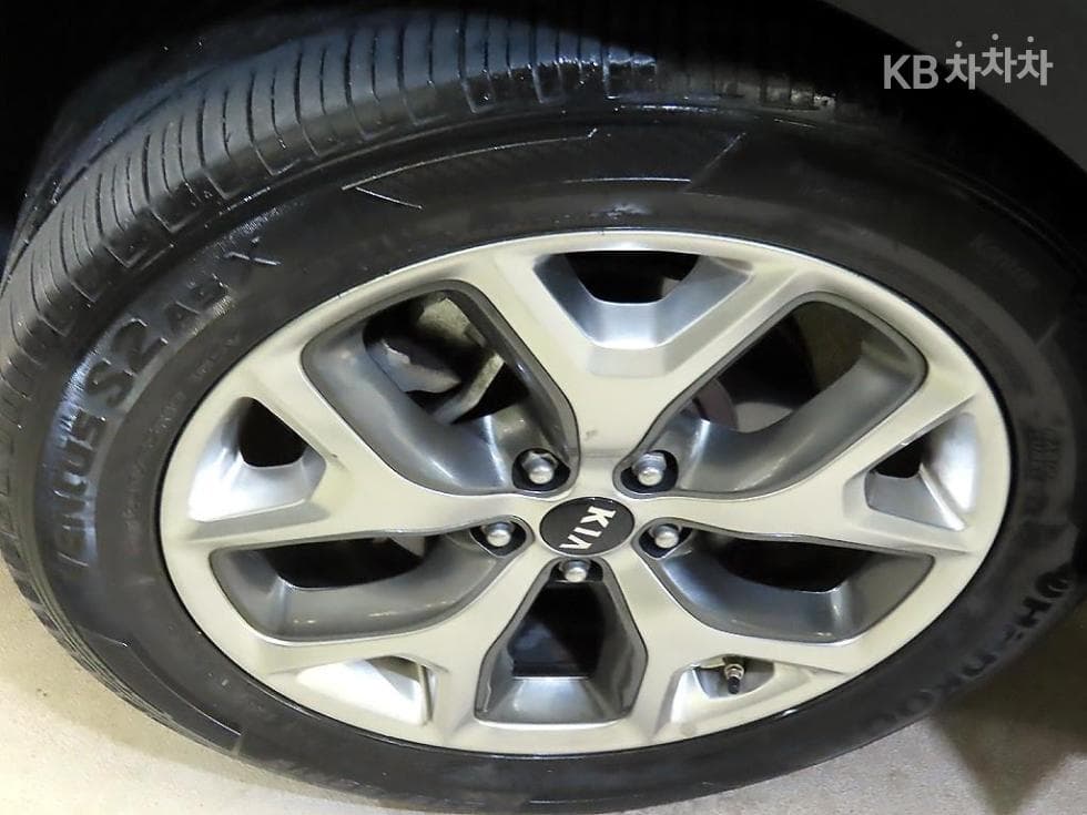 Киа All NewSorentoДизел 2.2 2WD Престиж - 20