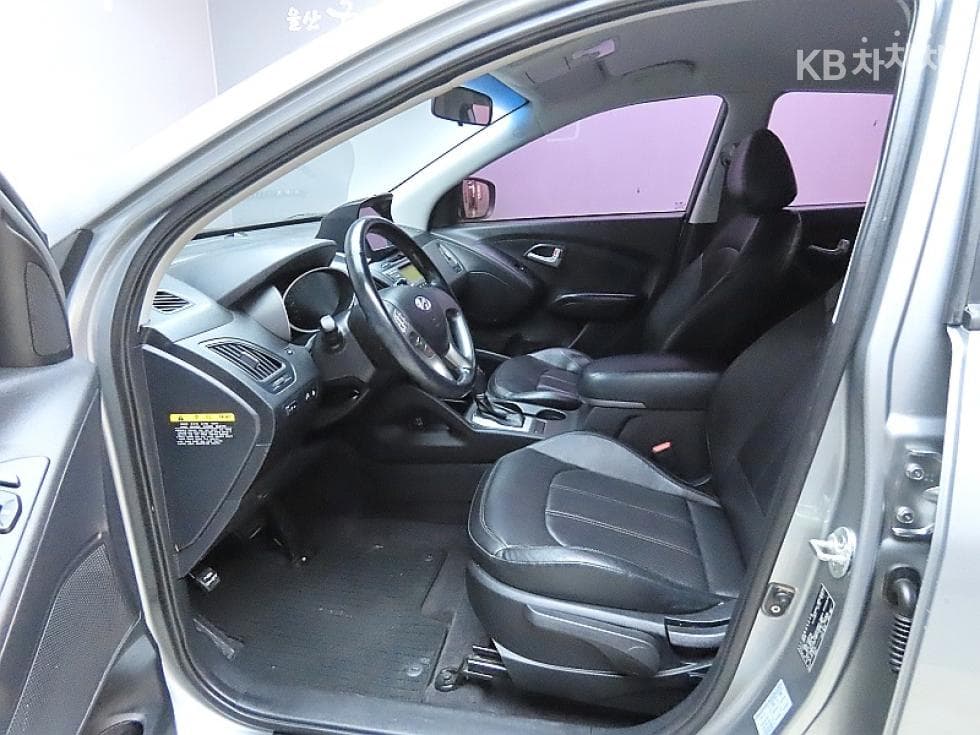 Хюндай Нов Туксон ixДизел(e-VGT)2WD Смарт Специал (специален признак/издание) - 10