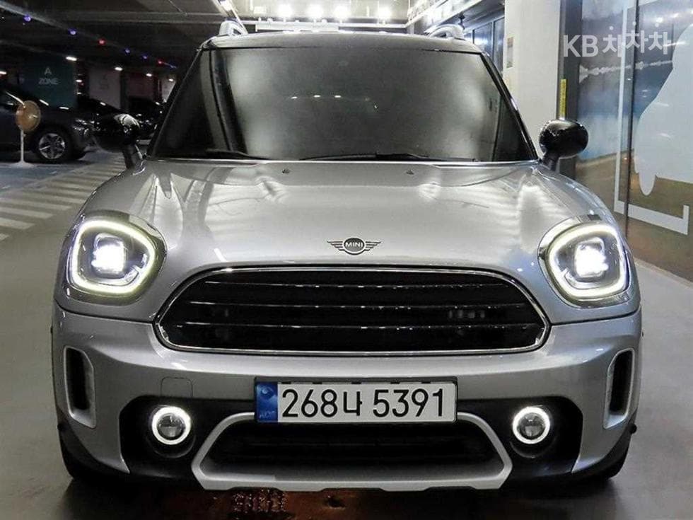 Мини Countryman (F60) 1.5 Cooper Classic Plus Launch Pack - Image 1