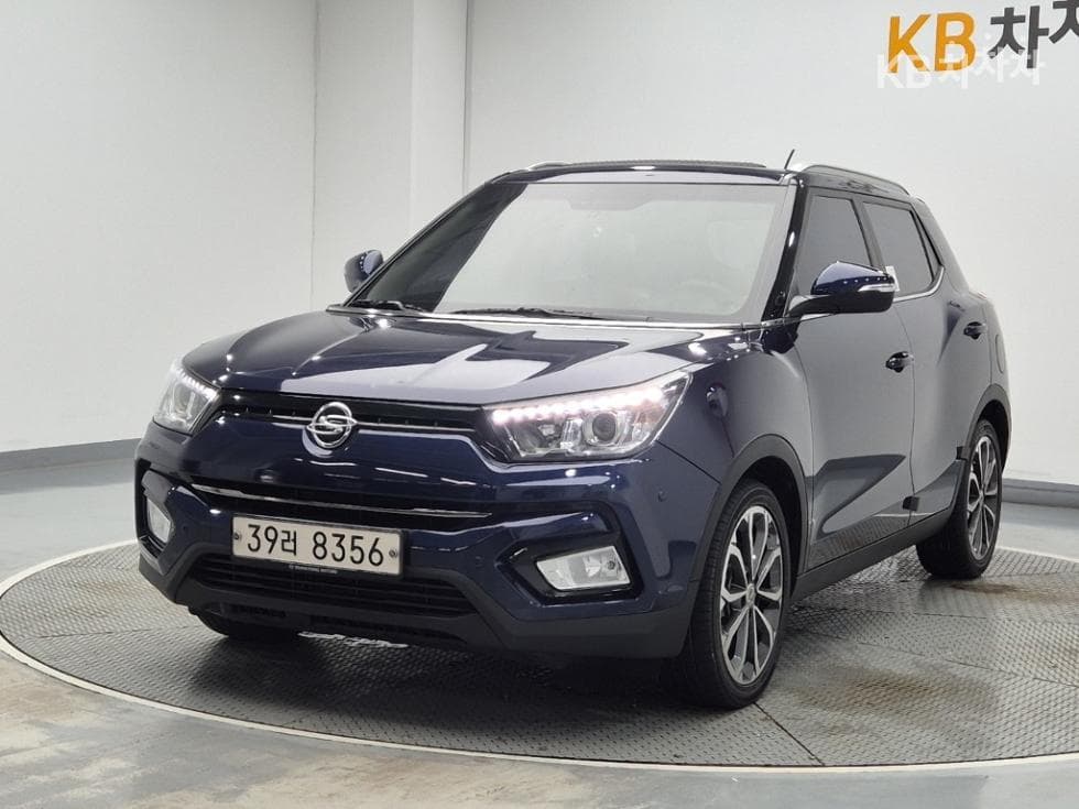 KG Mobility Tivoli 아머 1.6 Gasoline VX 2WD - Image 1