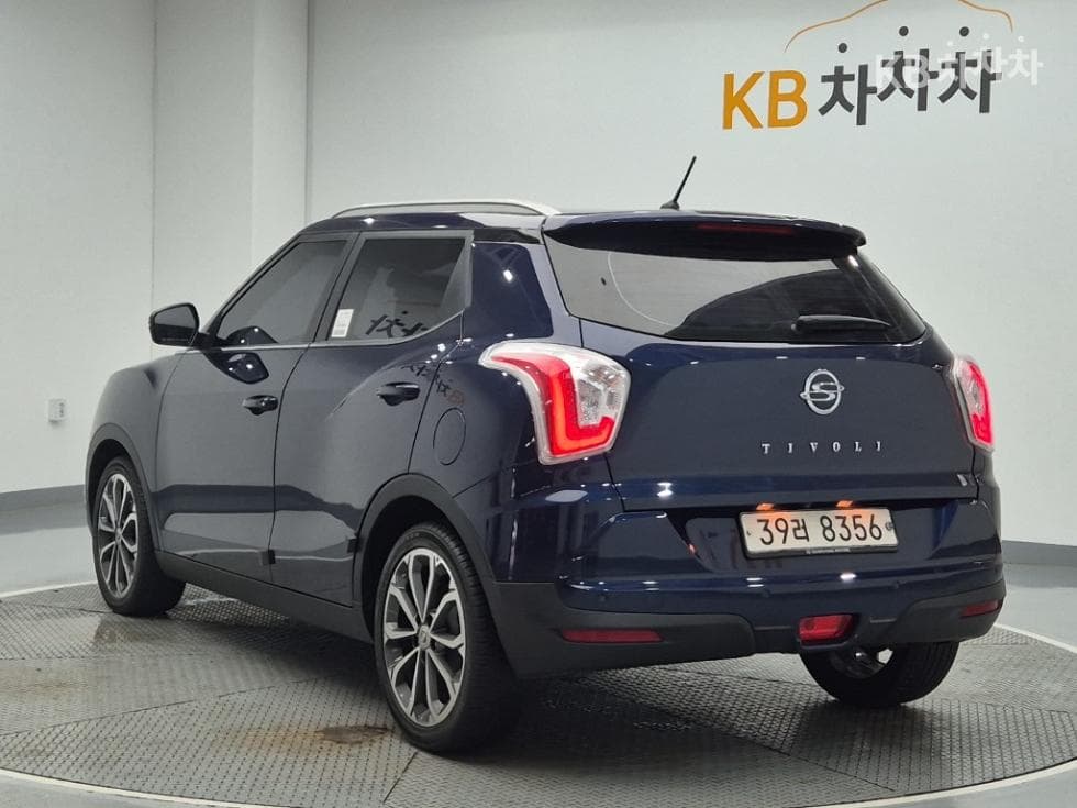 KG Mobility Tivoli 아머1.6 Gasoline VX 2WD - 2