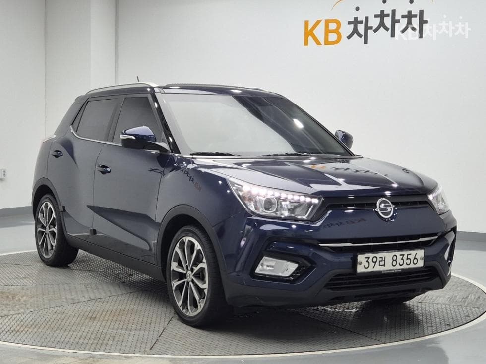 KG Mobility Tivoli 아머1.6 Gasoline VX 2WD - 4