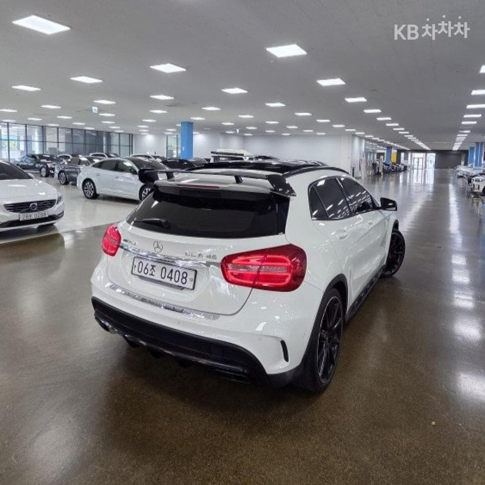 Mercedes-Benz GLA X156GLA45 AMG 4매틱 - 3