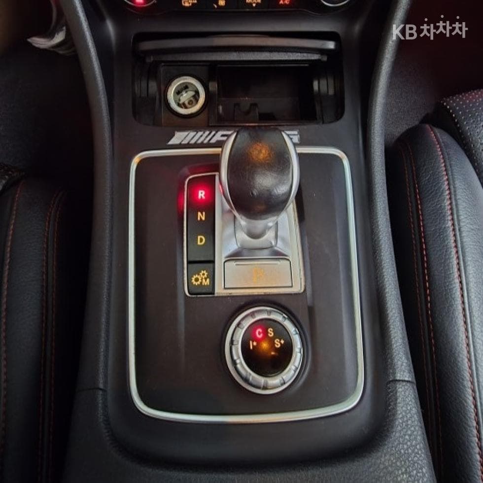 Mercedes-Benz GLA X156GLA45 AMG 4매틱 - 13