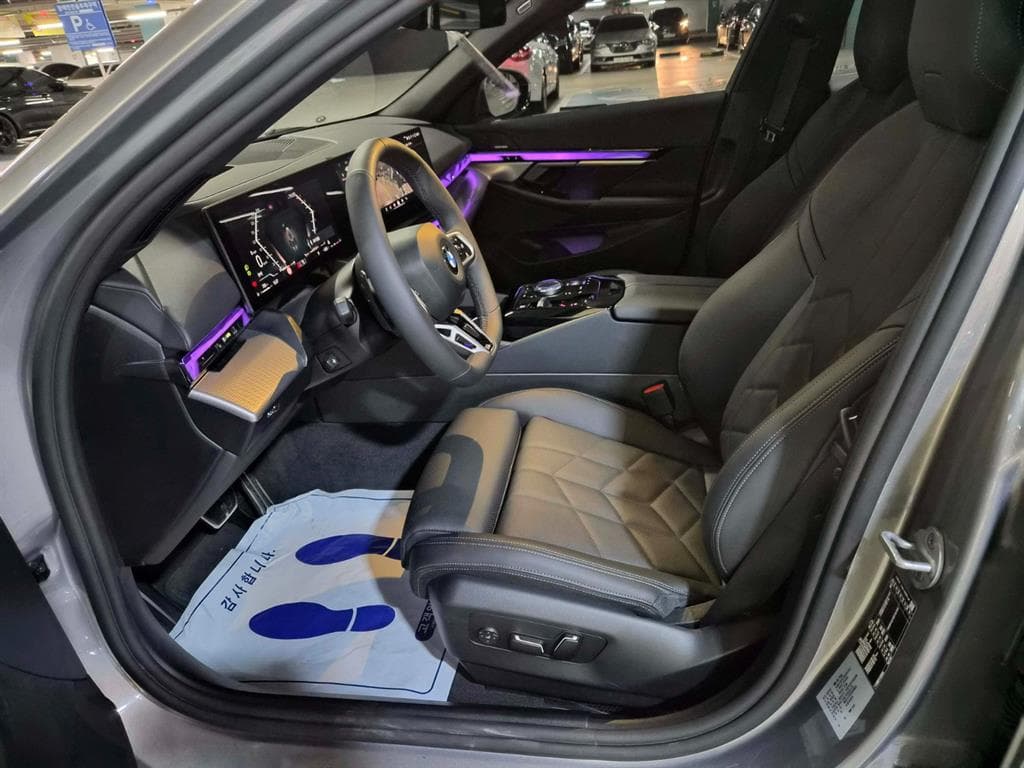 BMW Нов5 Серия(G60)520i M Sport - 6