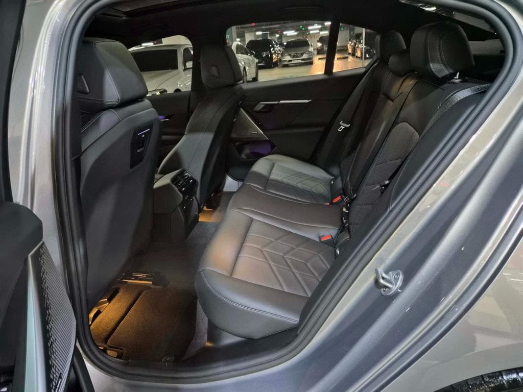 BMW Нов5 Серия(G60)520i M Sport - 7